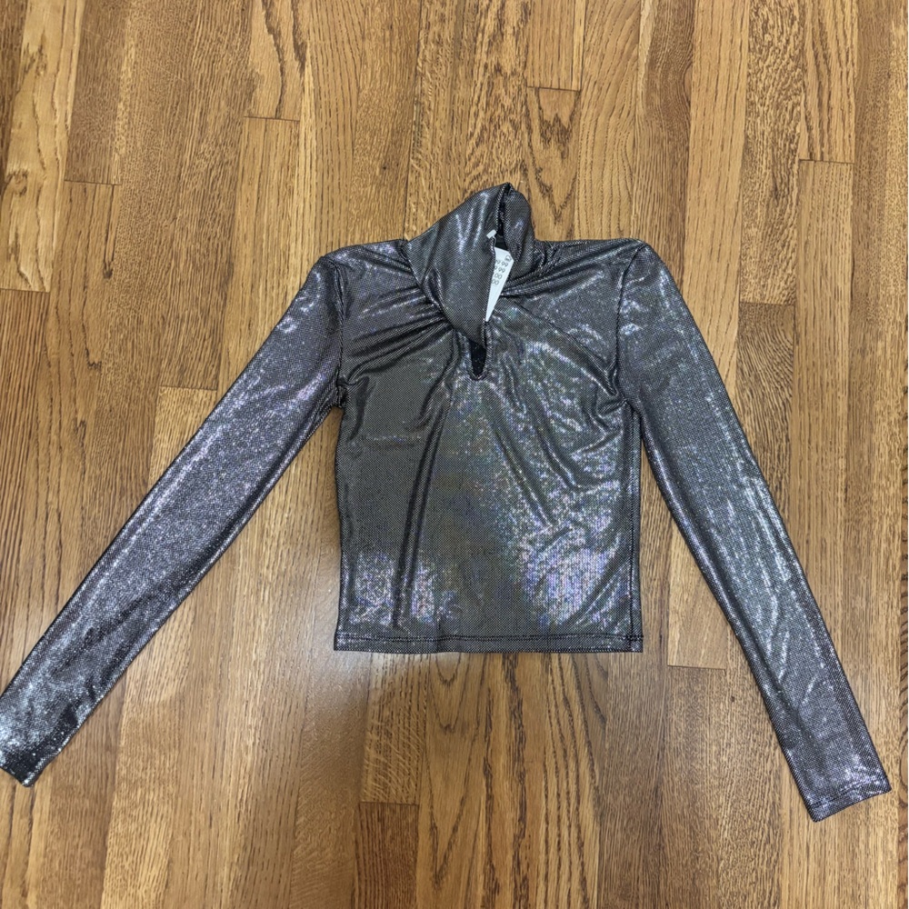 Metallic Long Sleeve Top with cut out